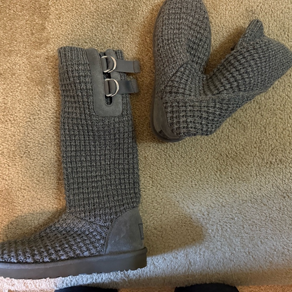UGG Gray Knit Winter Boots